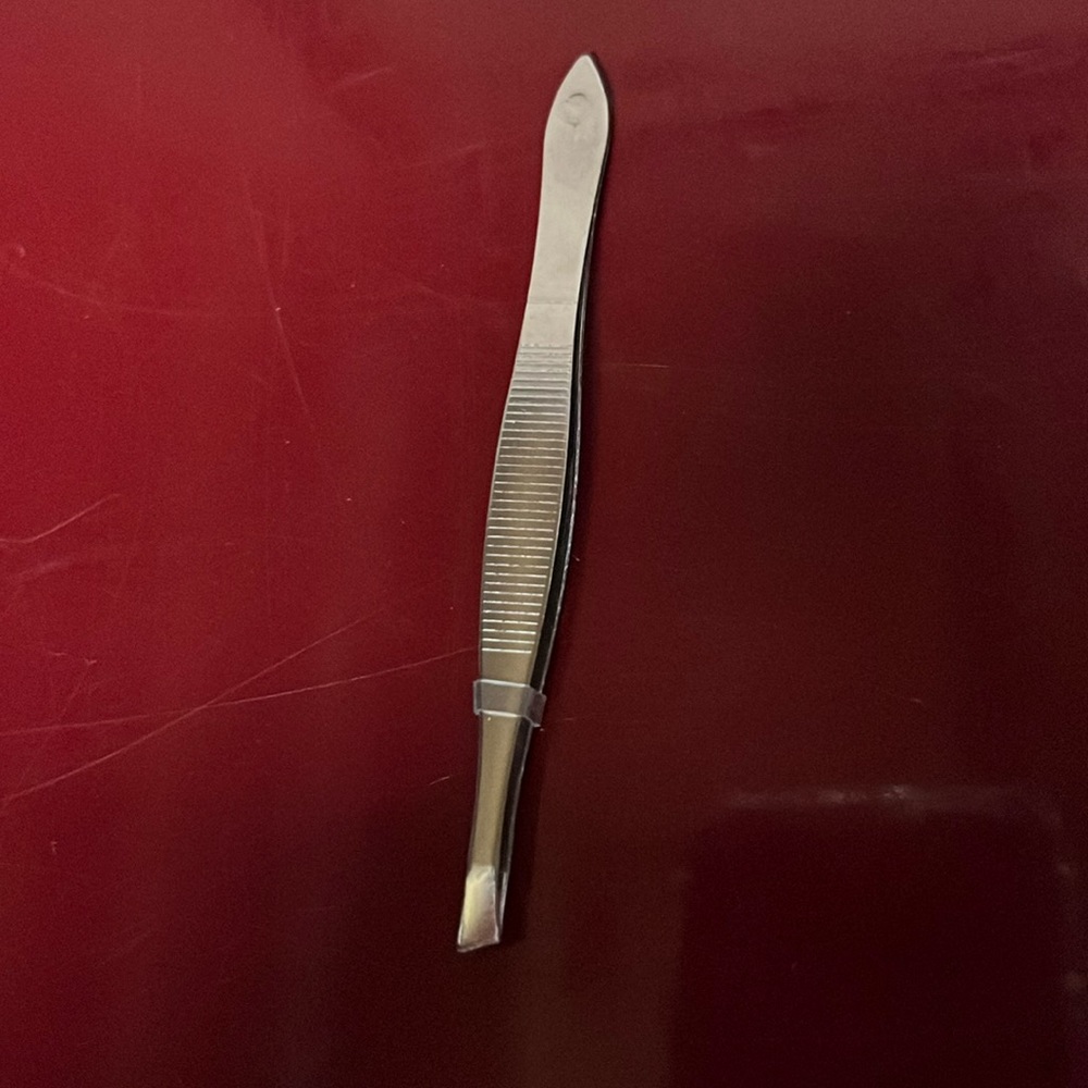 $2 Add-On New Tweezers Angle Metal Skincare Accessory Hair Removal Health Beauty